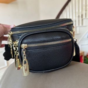 NWOT black crossbody purse